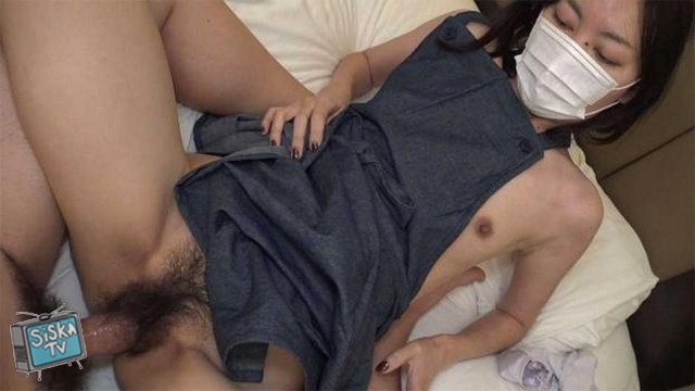 Manami Honjyo - Cheating wife Manami Honjyo fucks our model during her lunch break