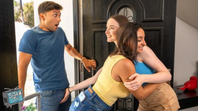 Hailey Rose, Hazel Moore - A Secret Between Stepsisters