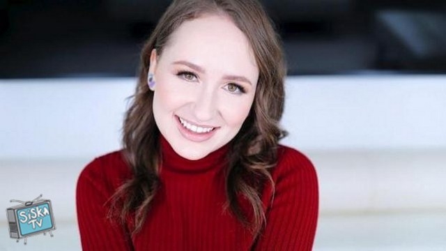 Lizzie Love - Amateur Allure Introduces Lizzie Love, An Adorable "Girl Next Door" That Loves to Give Head