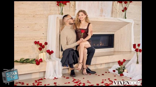 Summer Kline - Stunning Blonde Has The Most Intense Orgasms