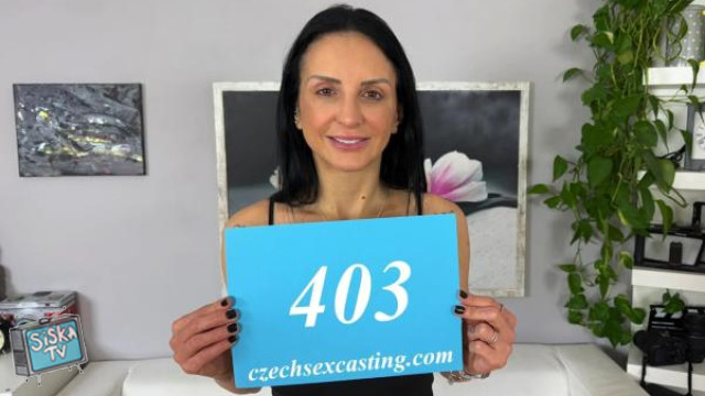 Vitoria Vonteese - Sexy Latina makes guy very hard in casting