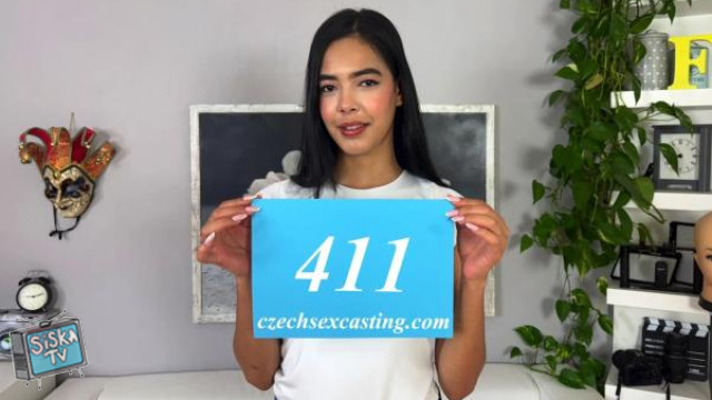 Unknown - Sexy Latin brunette tries her luck with a horny cameraman E411