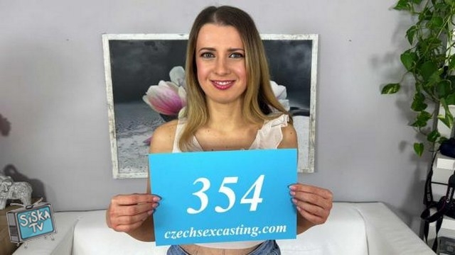 Andrea - Sweet darling is always wet E354