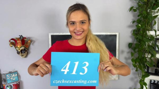 Novella Night - Smiling blonde Russian babe works wonders with her pussy E413