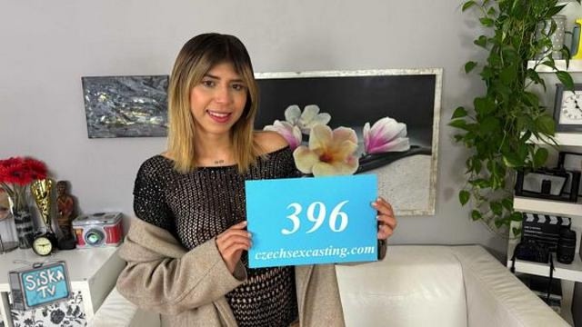 Molly Smith - Colombian babe shows us her sexual skills E396