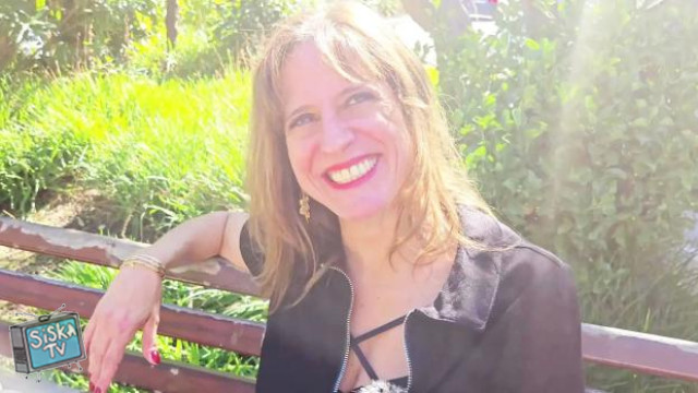 Lolly - Lolly, 44 years old, purchasing manager in Colomiers!