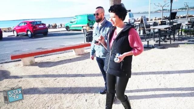 Camille - Camille likes to play with balls...