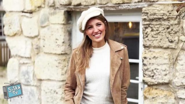 Penelope Chic - Penelope Chic, 39 years old, physiotherapist in Beziers!