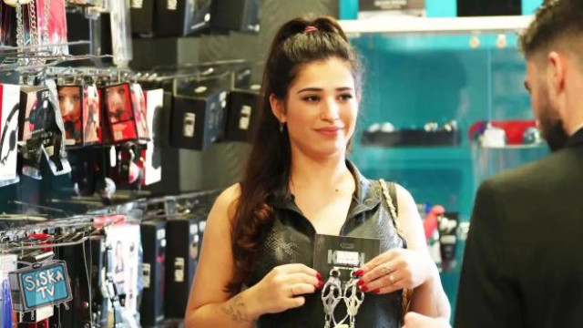 Vanessa - Vanessa, 33 years old, lawyer in Frejus!