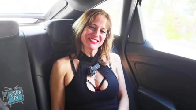 Lolly - Lolly, 44 years old, an explosive trio for a naughty girl in search of thrills!