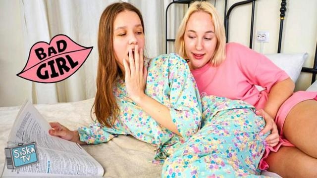 Kitty Doll88, Avrora Murai - Kitty and Avrori learn how to spell pussy