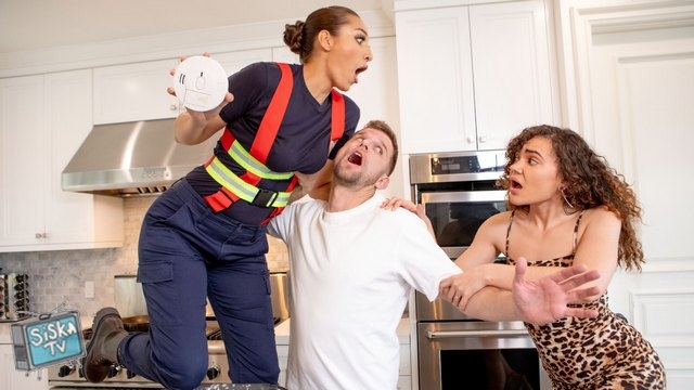 Bella Rolland - Fiery - BrazzersExxtra