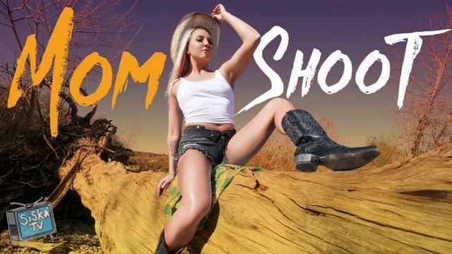 Heather Hendrix - A Cowgirl In Distress