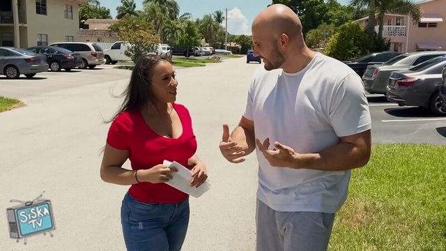 Carmela Clutch - I Lost My Dog - MilfHunter