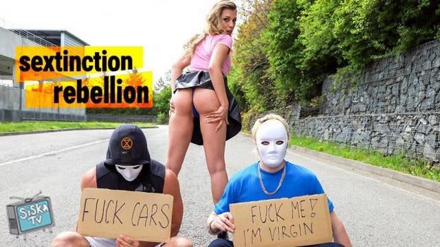 Valeria Fuentes - Sextinction Rebellion