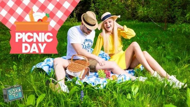 Novella Night - Picnic day