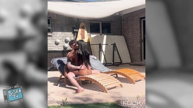 Allison Lox - Neighbors Get a Free Show: Trey Beacher Fucks Allison Lox in The Backyard!