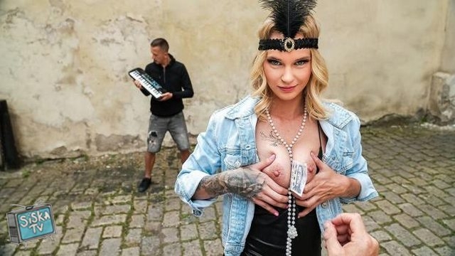 Ariela Donovan - Indian Folk Slut with Traditional Music for Party Game