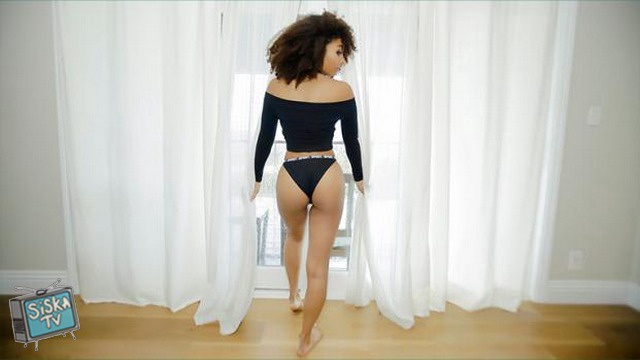 Nia Nixon - A Peek at Nia