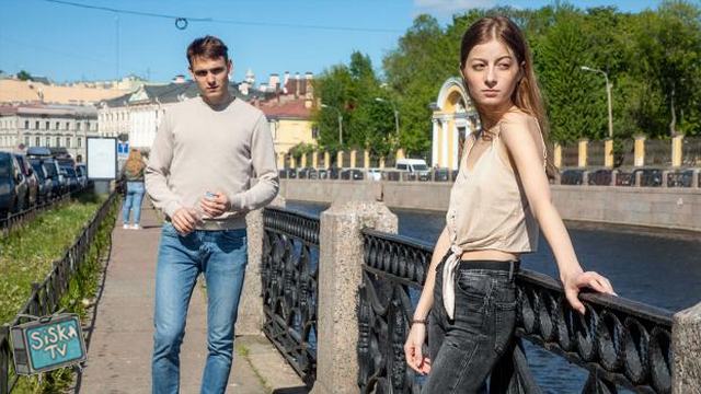 Lia - A Couch Fuck With My Boyfriend