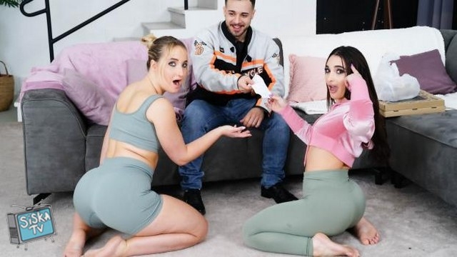 Sara Diamante, Chloe Chevalier - Stretch For Pizza