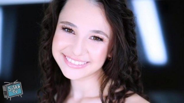 Liz Jordan - Liz Jordan Returns to Show Off Her Oral Skills, Get Fucked and Swallow Sperm