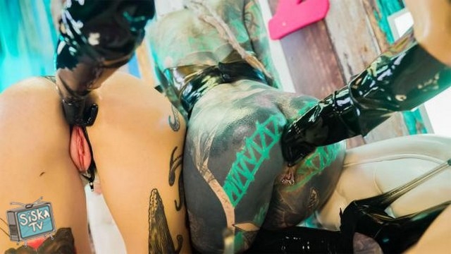 Anuskatzz, Miss Flora, Lisa Rocketcock - It